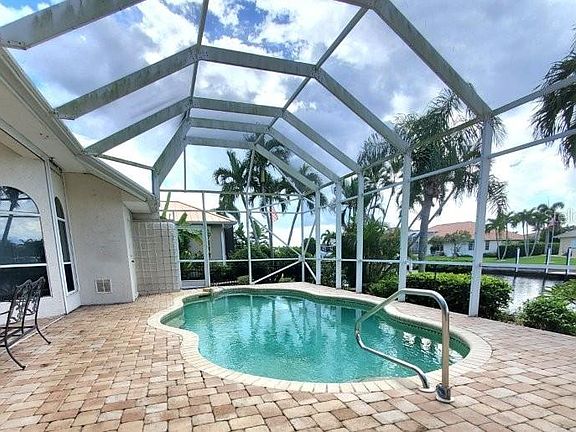 3rd image of 1309 Casey Key Dr
