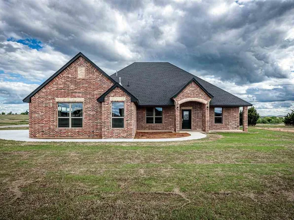 4179 Peak Ln, Elgin, OK 73538