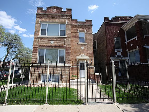 2nd image of 1457 N Lotus Ave