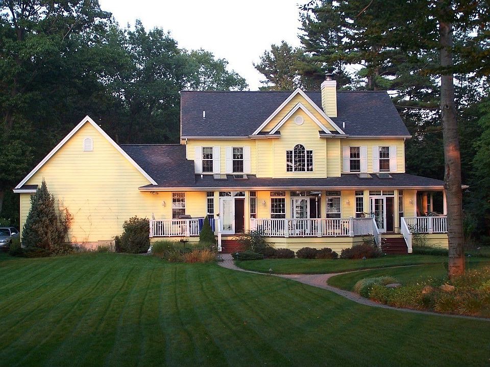 5361 Beechwood Drive