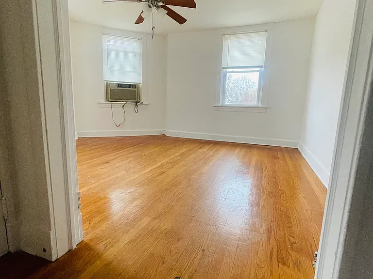 3712 Parkside Dr #2 — Photo 2