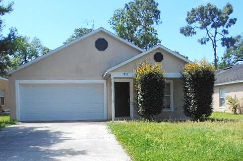 4th image of 1232 Carlson Dr