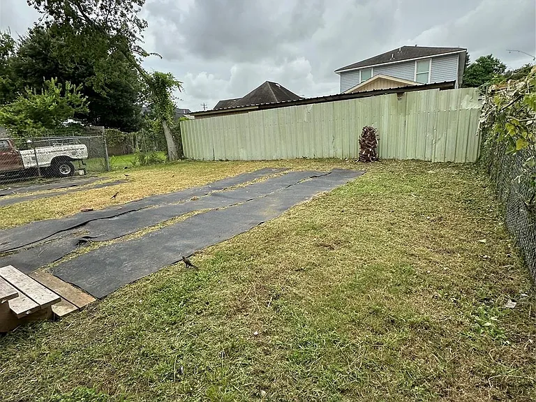 304 S Lockwood Dr — Photo 21