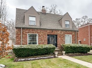 583 Selborne Rd, Riverside, IL 60546