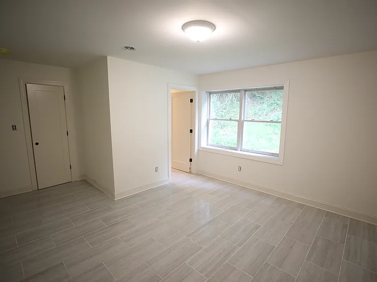 214 Park St — Photo 11