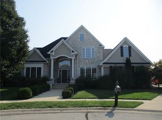 2731 Bluebell Ct E, Columbus, IN 47201