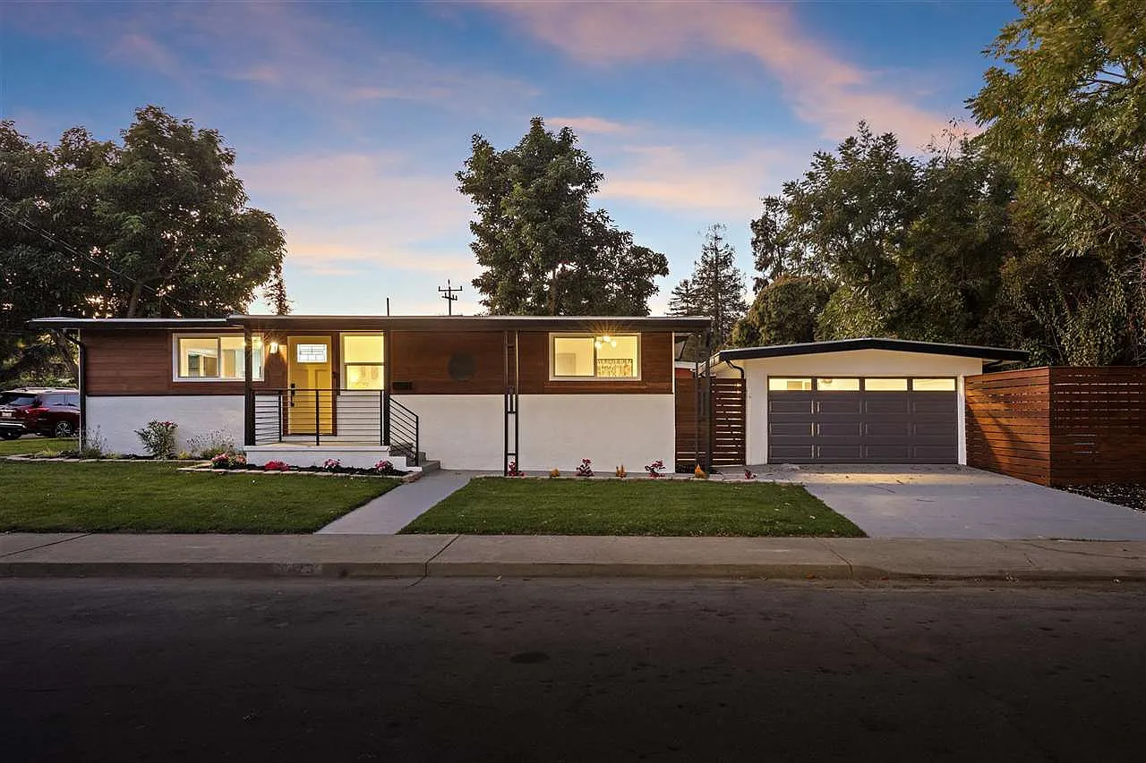 3673 Kvistad Dr photo 1