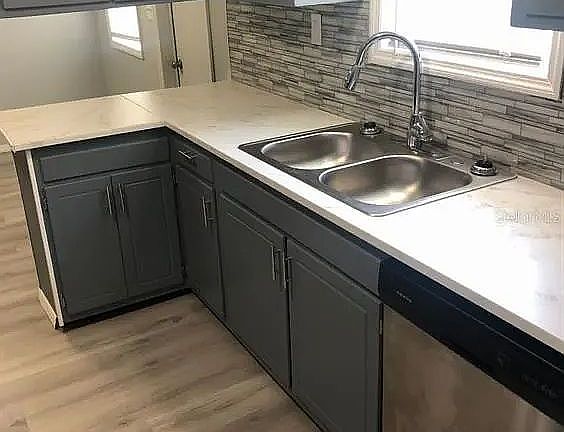 4th image of 5310 Wood Cir E