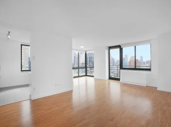 200 West 60th Street 31F image 2 of 46