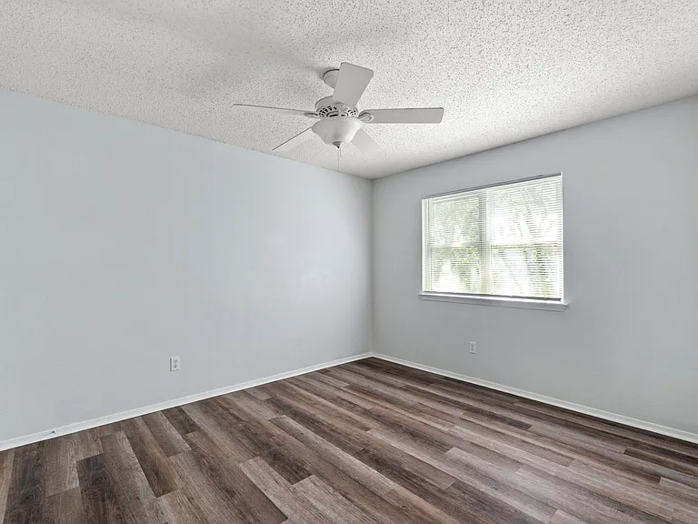 11809 Eubank Dr — Photo 23