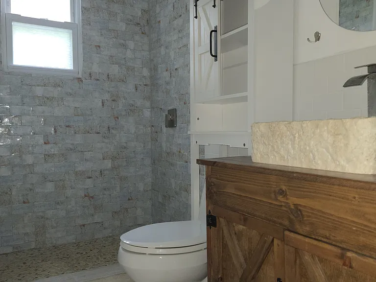 516 Forest St #2 — Photo 17