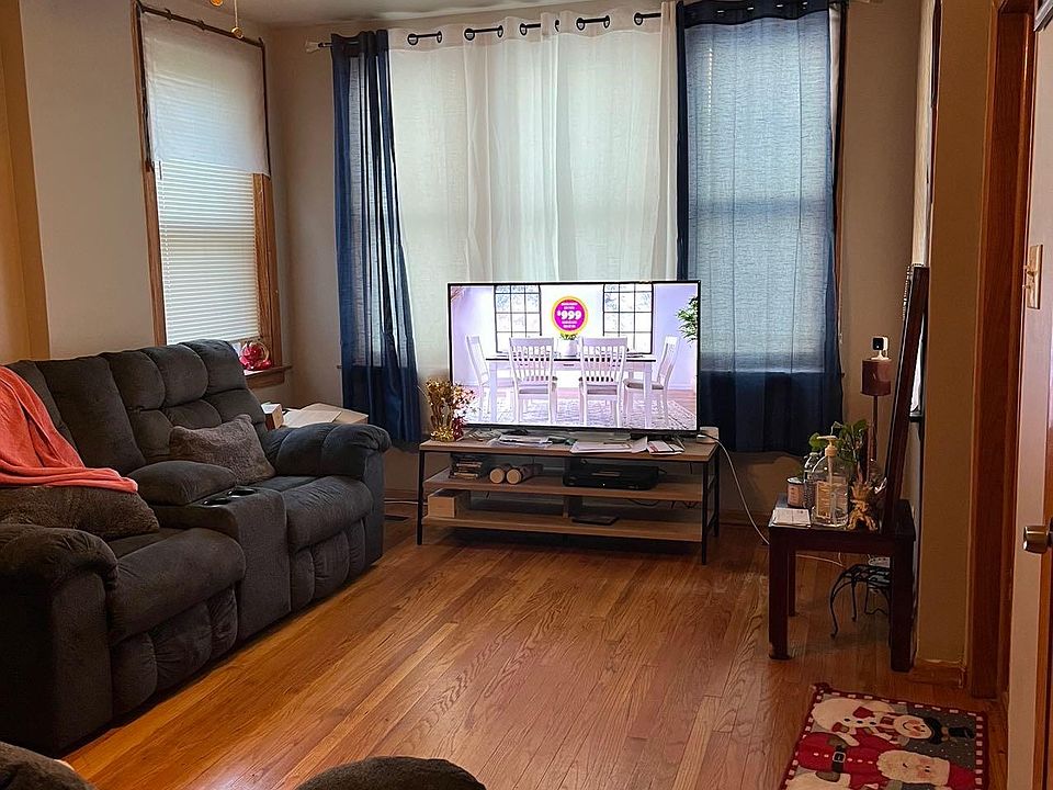 1st image of 4449 S Francisco Ave #2