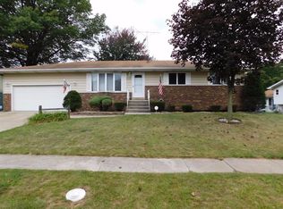 2128 Wildwood St, Portage, IN 46368