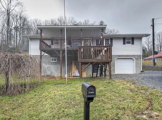 443 Browns Branch Rd, Hampton, TN 37658