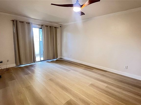 4th image of 26200 Redlands Blvd