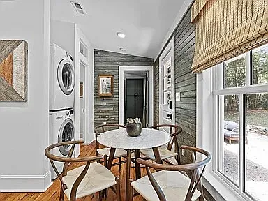 406 Green St — Photo 44