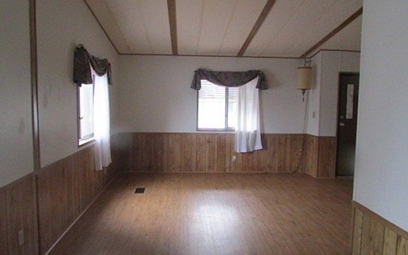4th image of 7316 18th Ave E