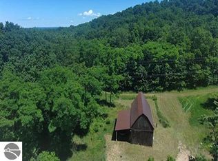 7699 Benzie Hwy, Benzonia, MI