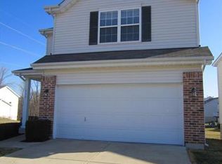 712 Wayland Dr, O'Fallon, MO 63366