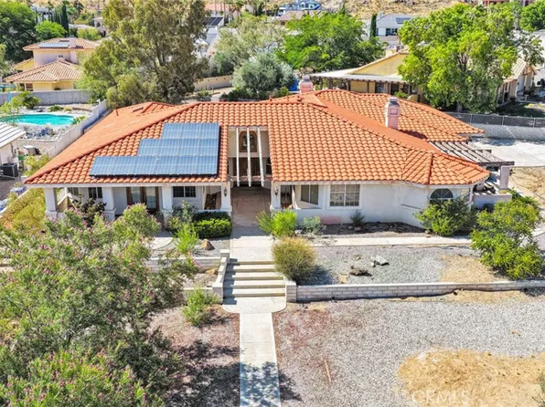 18588 Kamana Rd, Apple Valley, CA 92307