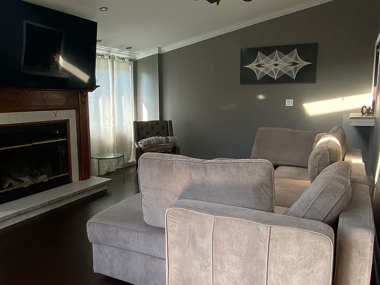 3 Teresa Ct #1 — Photo 5