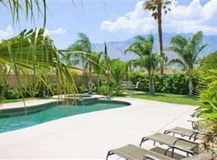 1371 E Luna Way, Palm Springs, CA 92262