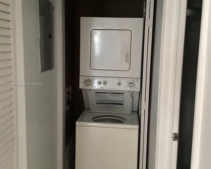 2nd image of 10405 NW 7th St #104