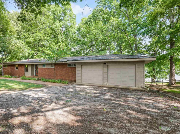 321 Lakeview Dr, New Johnsonville, TN 37134