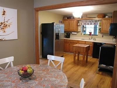 4th image of 2184 Van Oss Dr