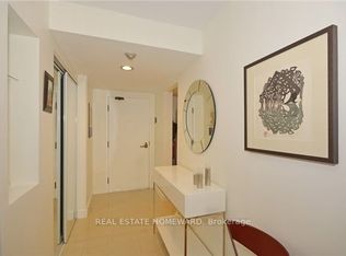 15 Maitland Pl #1912, Toronto, ON M4Y2X3