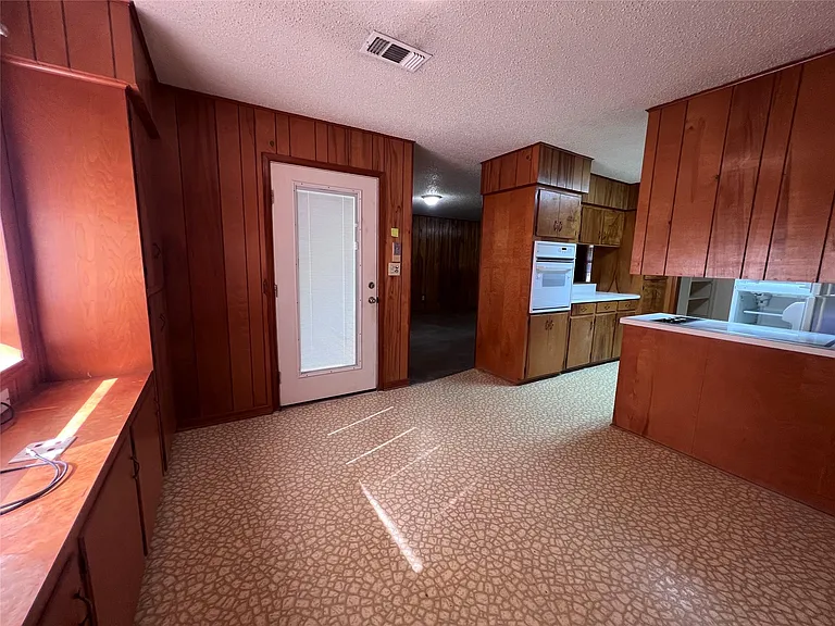626 N Resident St — Photo 10