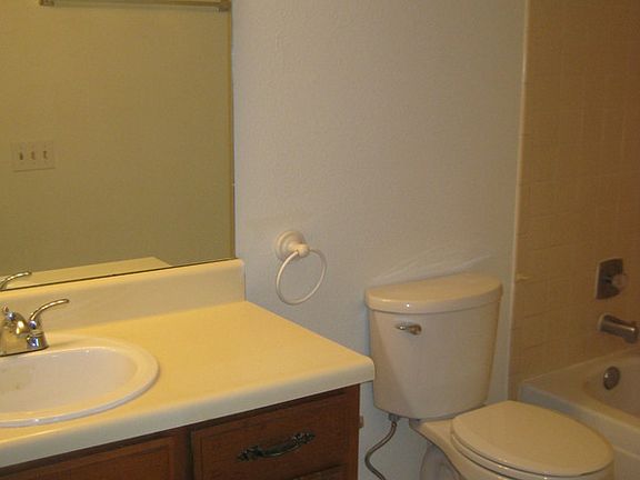 5th image of 6625 E Golf Links Rd Unit 2-1