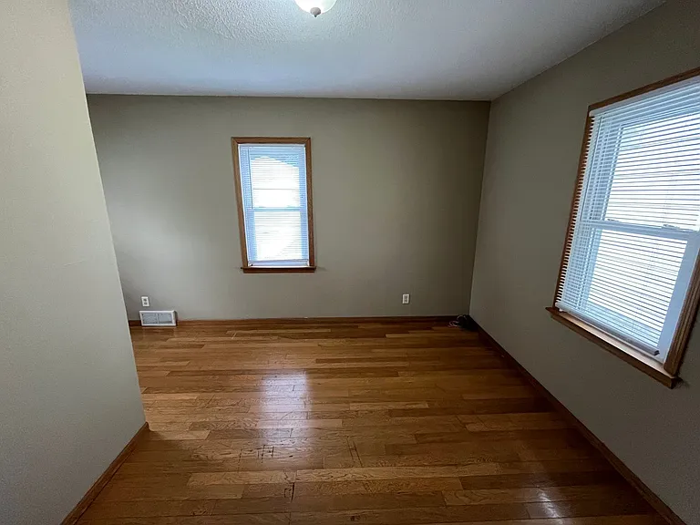 1001 Hubbard Ave — Photo 9