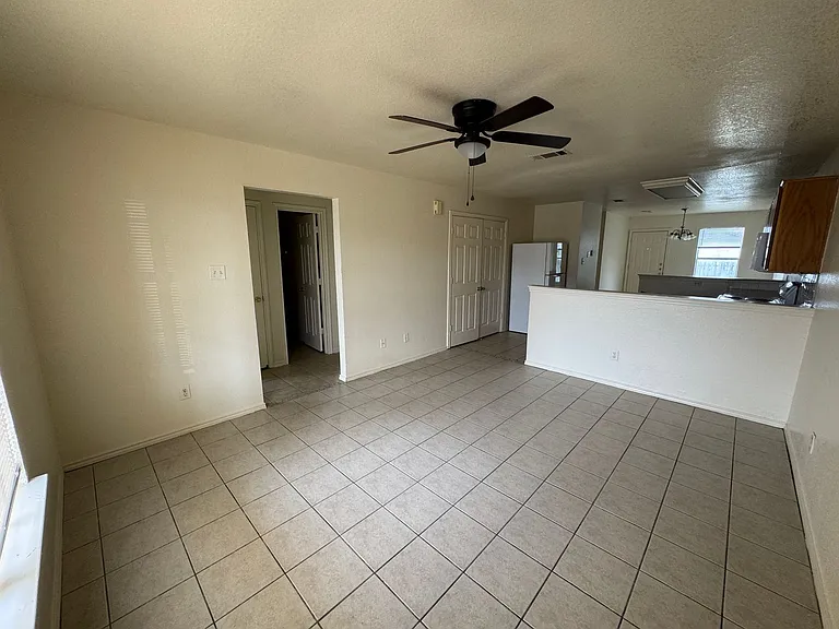 1300 Dugger Circle — Photo 2