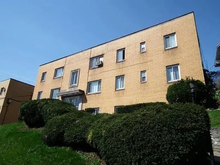 Squirrel Hill - Apartments For Rent In Pittsburgh — Photo 1