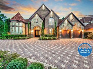 9511 Majestic Canyon Ln, Houston, TX 77070