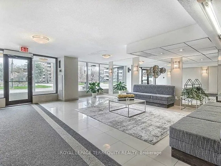 45 Huntingdale Blvd #806 — Photo 1