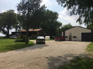1427 E 22nd Rd, Streator, IL 61364