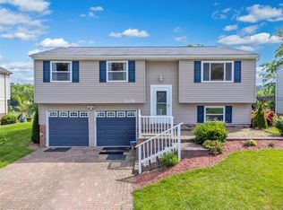 2129 Cayuga Dr, Pittsburgh, PA