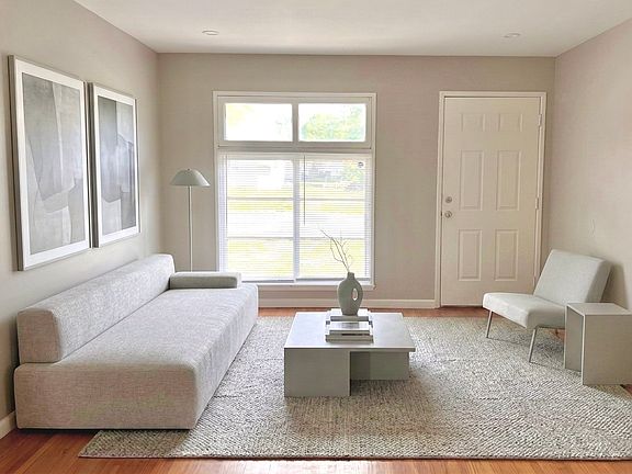5th image of 446 Cameron Rd