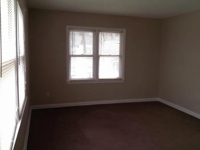 711 N College Ave #10 — Photo 7