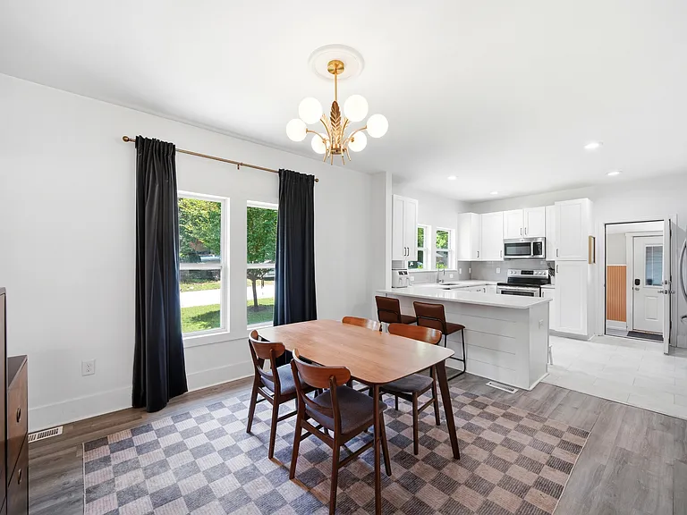 2601 Derita Ave — Photo 17