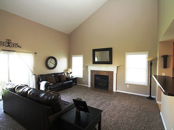 4th image of 505 Sycamore Creek St