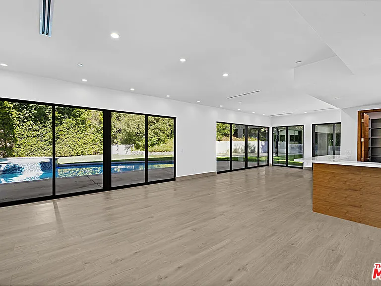11200 Dona Lola Dr — Photo 4
