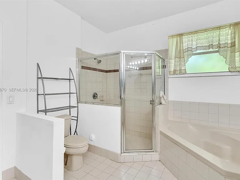 14044 SW 54th St — Photo 48