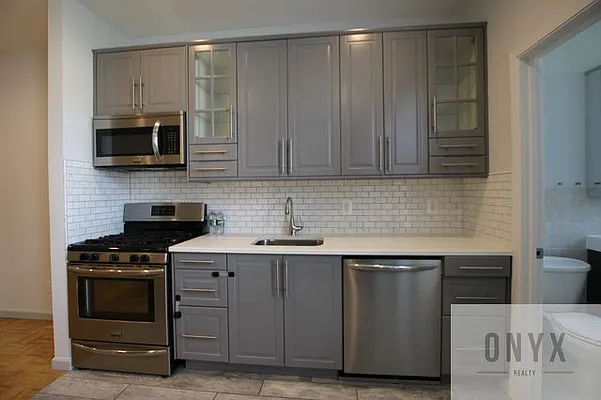 Rented by Onyx | media 11