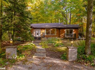 11 Bourgeois Ct, Tiny, ON L9M0H3