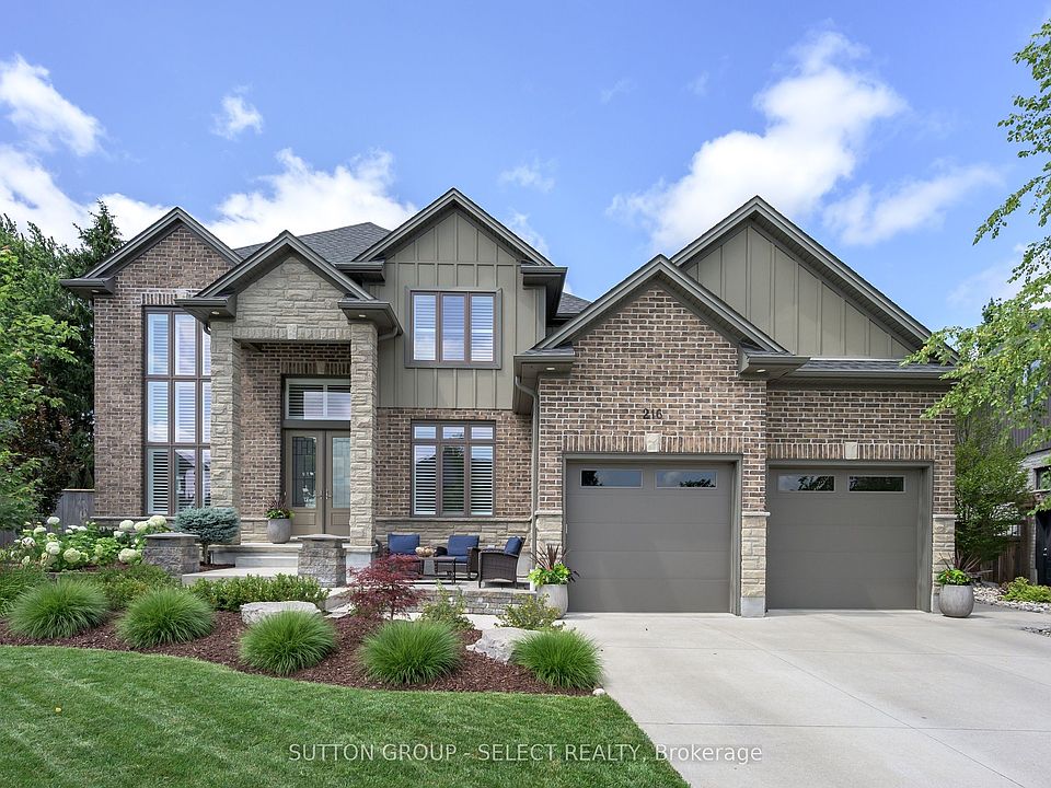 1st image of 216 Martin Dr