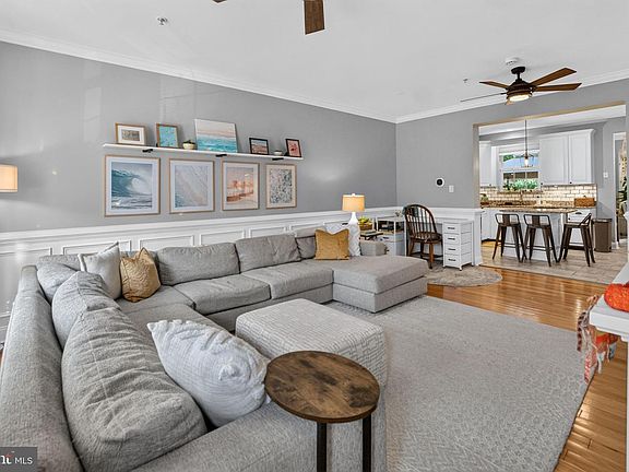 5th image of 228 Tilden Way