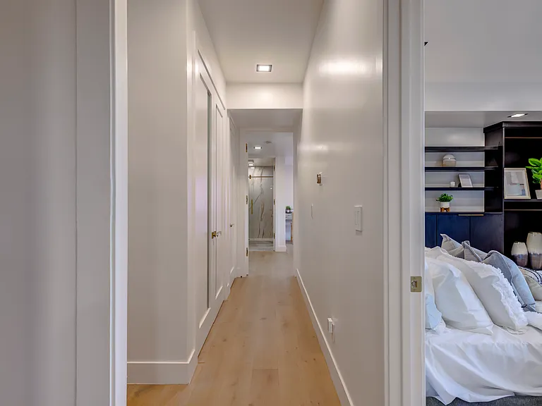 15125 Rayneta Dr — Photo 26